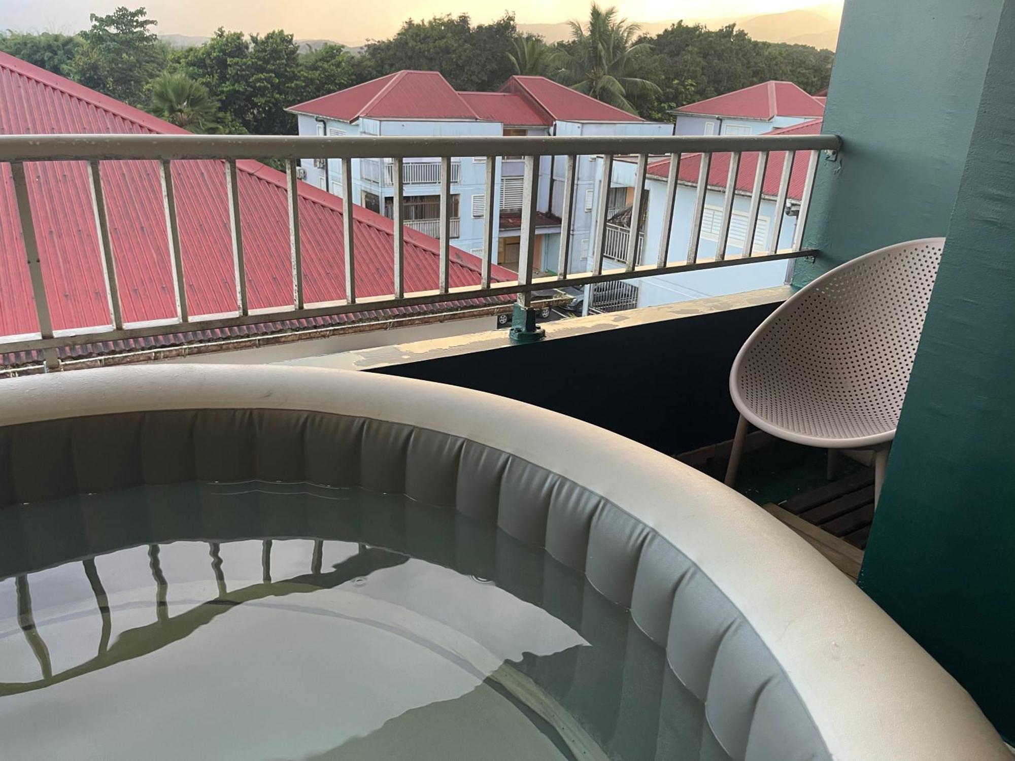 Appart Spa 20 Min Port Croisiere Et Aeroport سانت-روز المظهر الخارجي الصورة